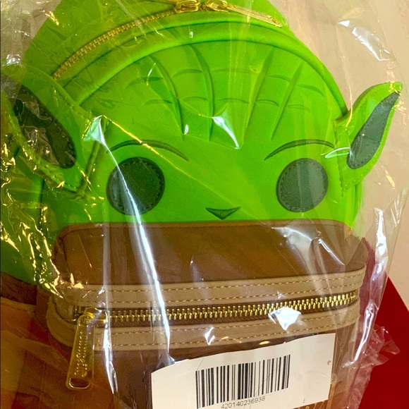 Disney Loungefly Yoda bag - Picture 1 of 2